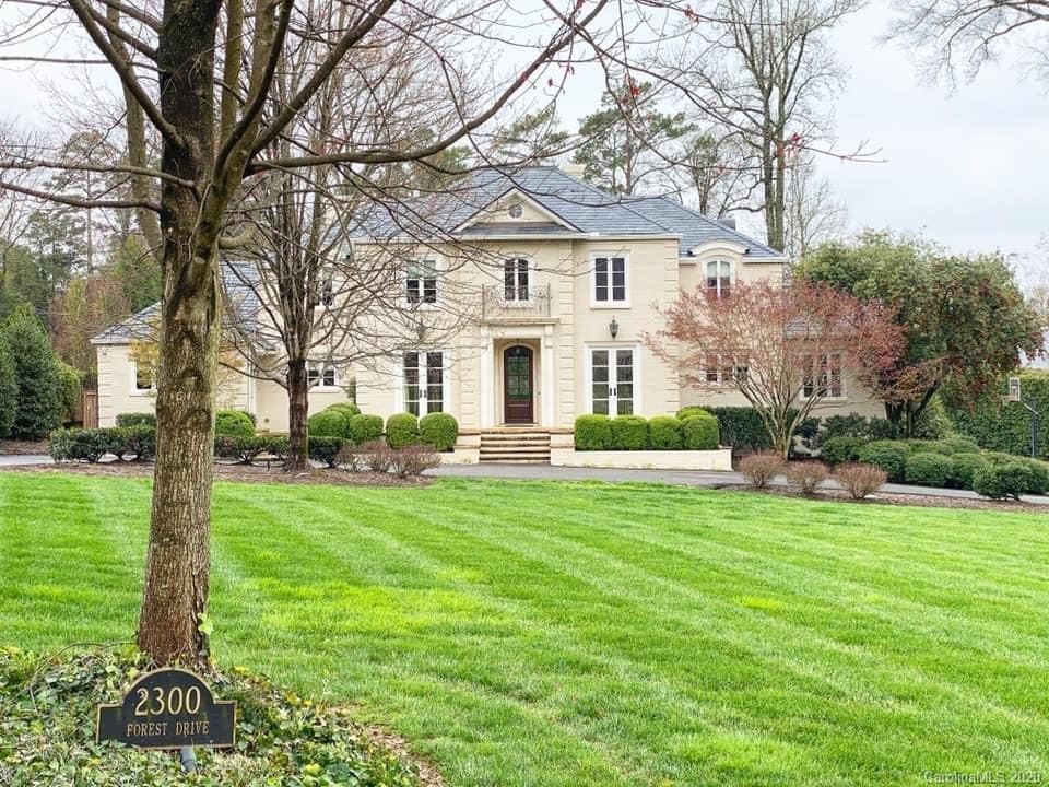 2300 Forest Dr., Charlotte, NC 28211