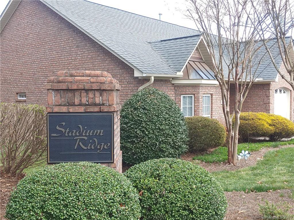 6195 Stadium Ridge Ct., Clemmons, NC 27012