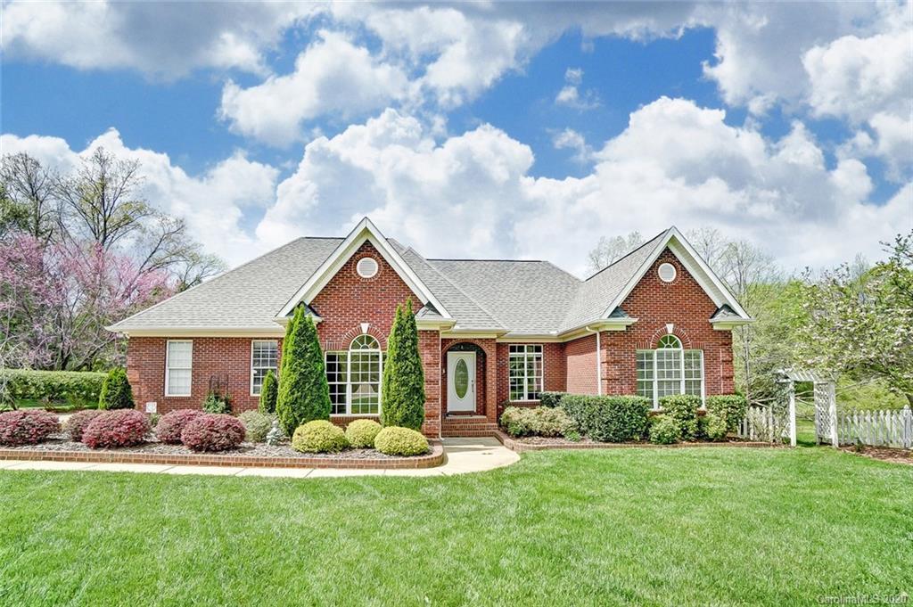1098 Heather Glen Dr. #14, Matthews, NC 28104