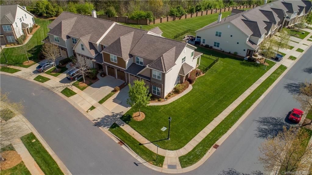 8406 Loxton Cir., Charlotte, NC 28214