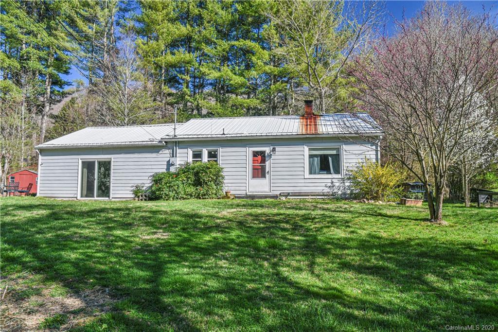 16 Rosehill Ln., Canton, NC 28716