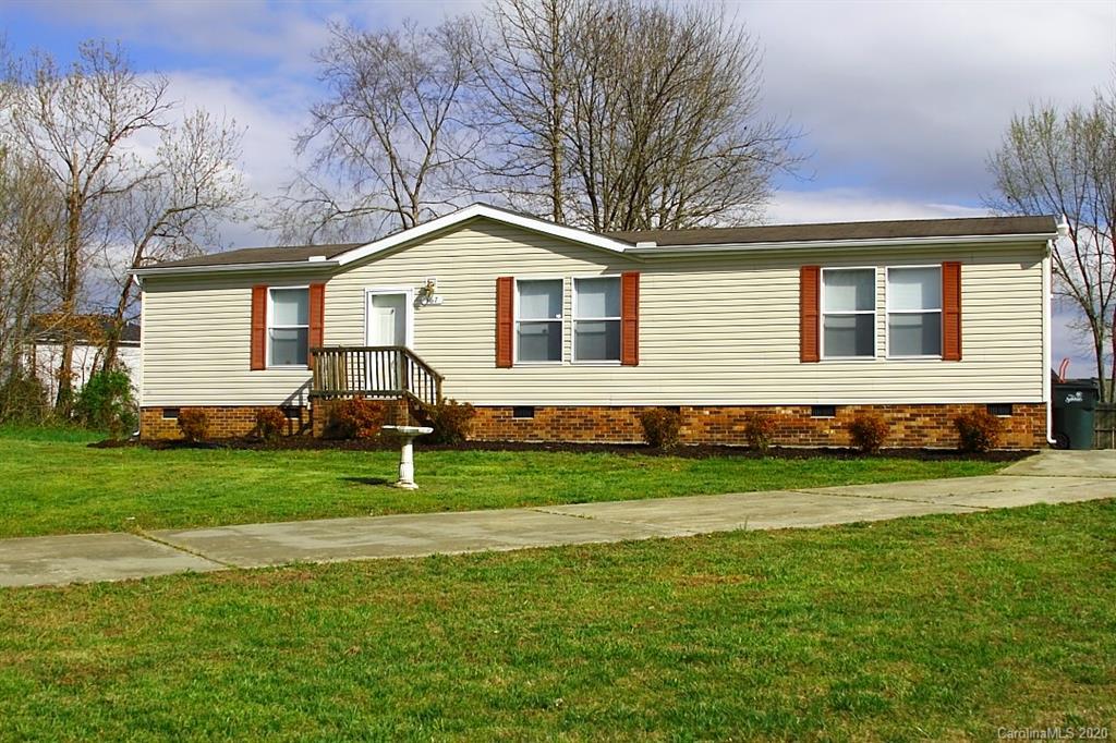 367 Hollybrook Ct., Salisbury, NC 28147