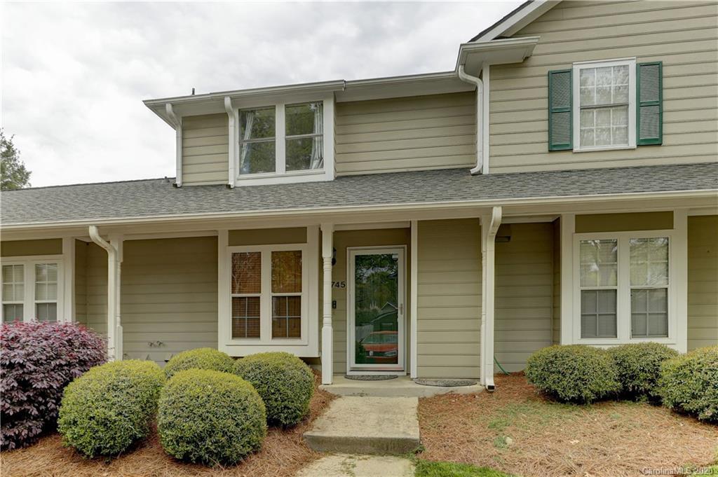 2745 Tiergarten Ln., Charlotte, NC 28210