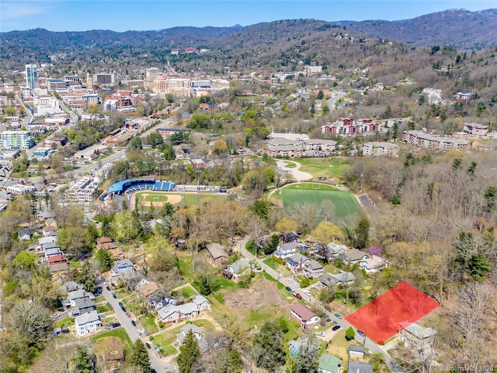 99999 White Fawn Dr. #24, Asheville, NC 28801