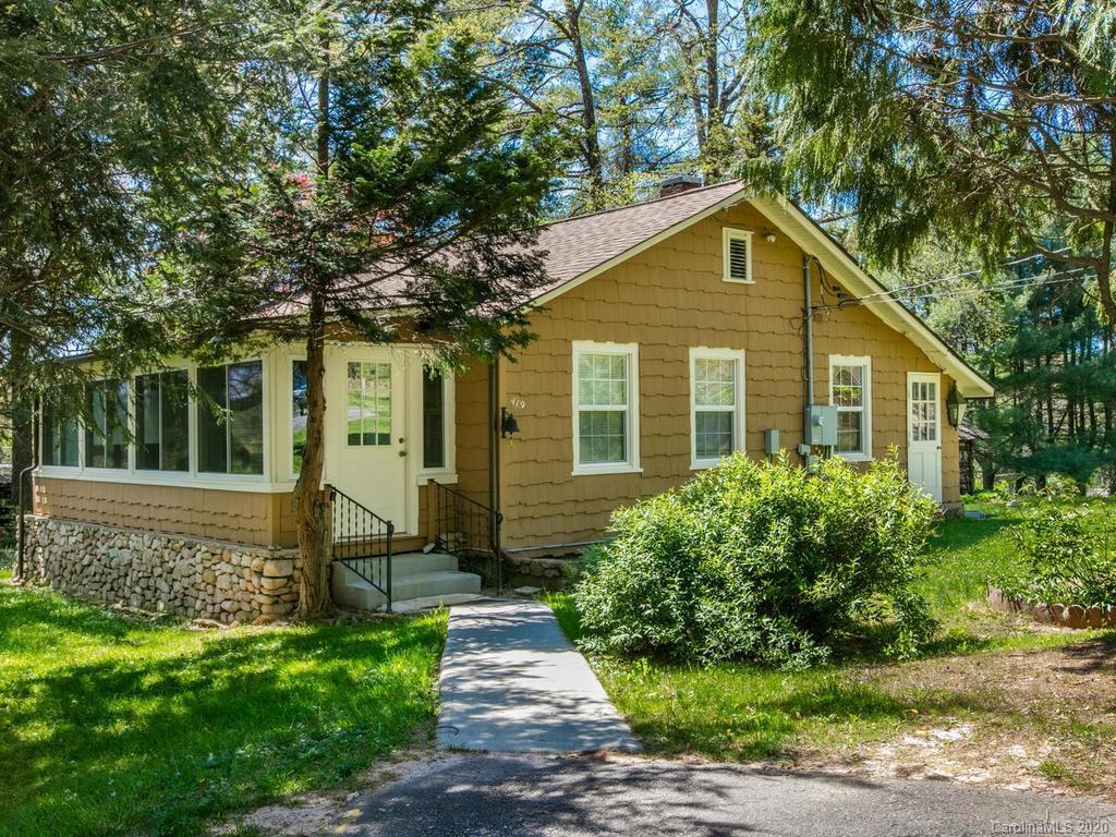 419 Bird Haven Rd., Hendersonville, NC 28792
