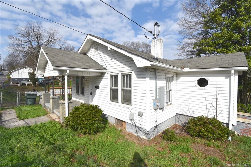 424 W Harrison Ave., Gastonia, NC 28052