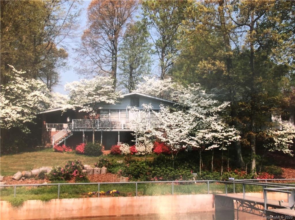 7423 Norman Dr., Sherrills Ford, NC 28673