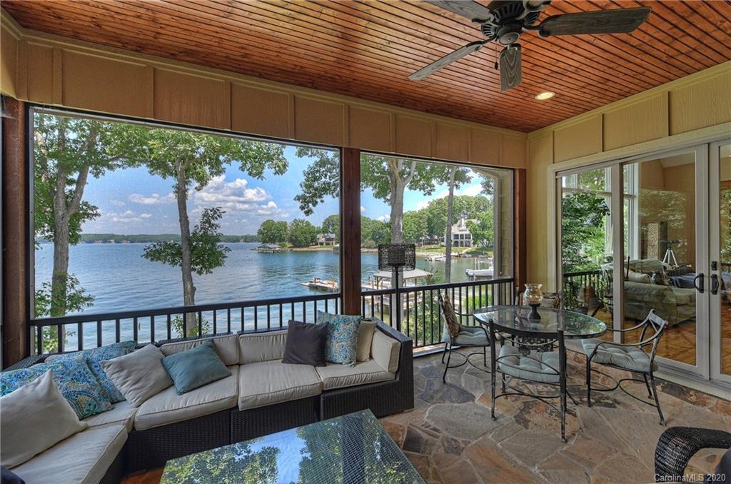 120 Strawpocket Ln., Mooresville, NC 28117