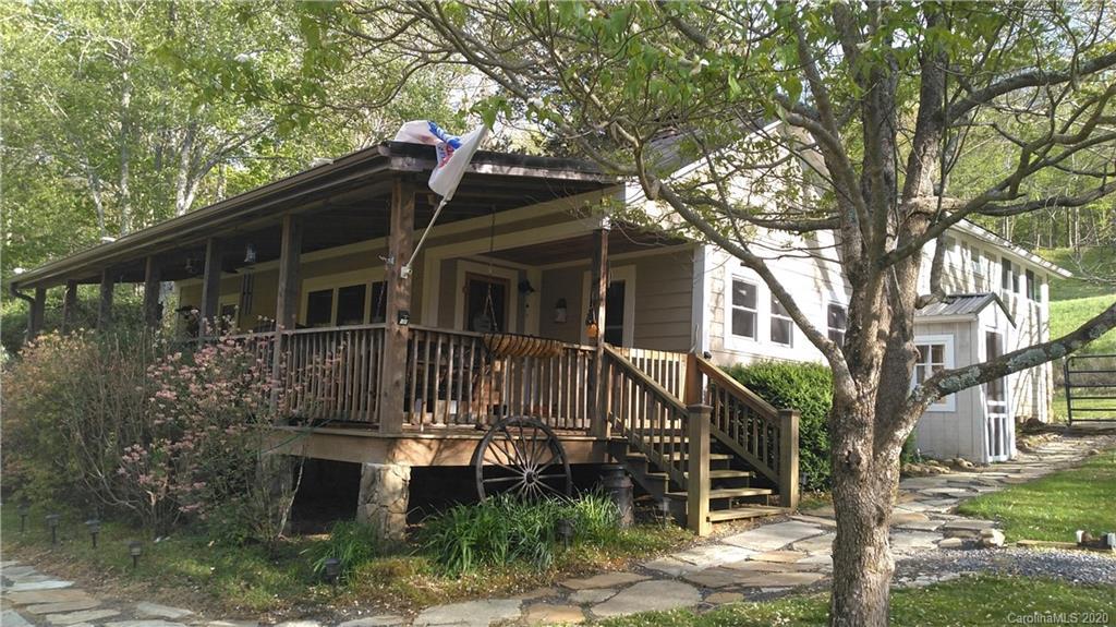 186 Snow Drift Dr., Bakersville, NC 28705