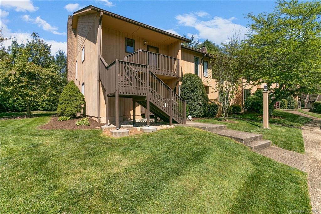 95 Pebble Creek Dr., Asheville, NC 28803
