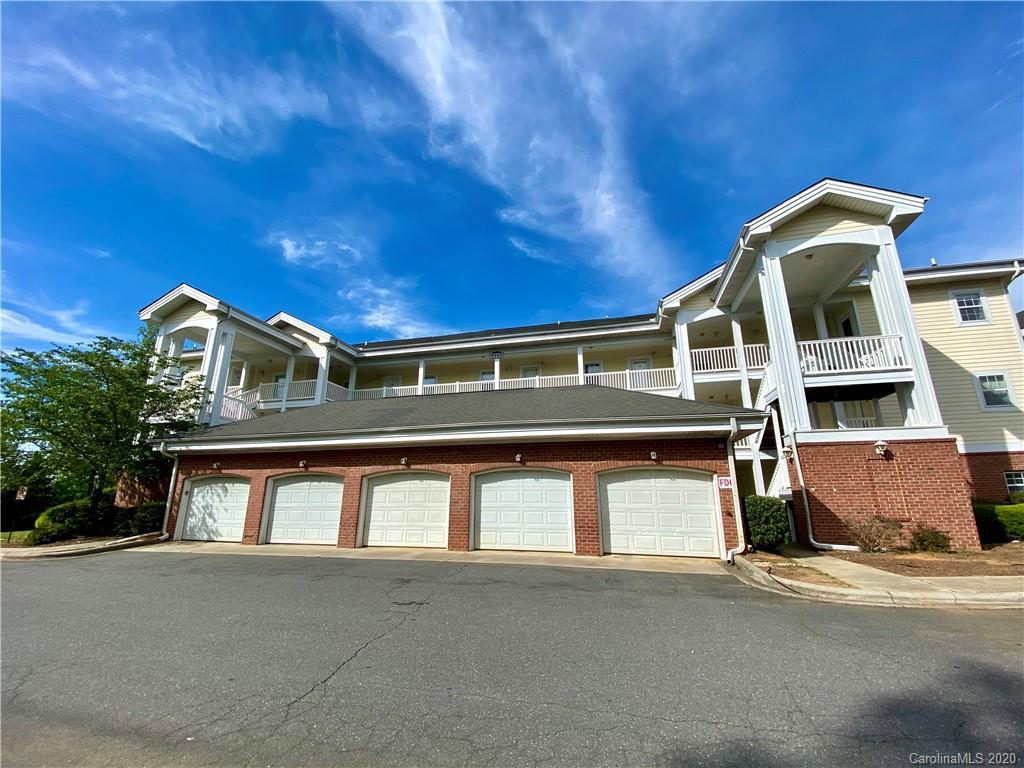 8931 Meadow Vista Rd., Charlotte, NC 28213