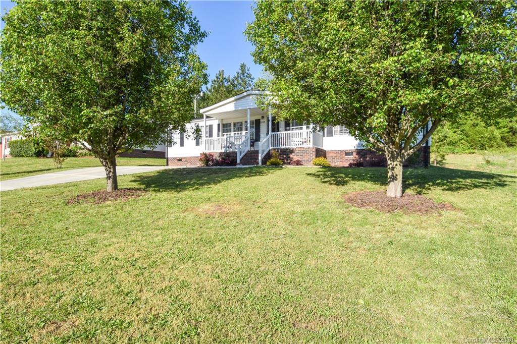 1307 Poplar Glen Dr., Kannapolis, NC 28083