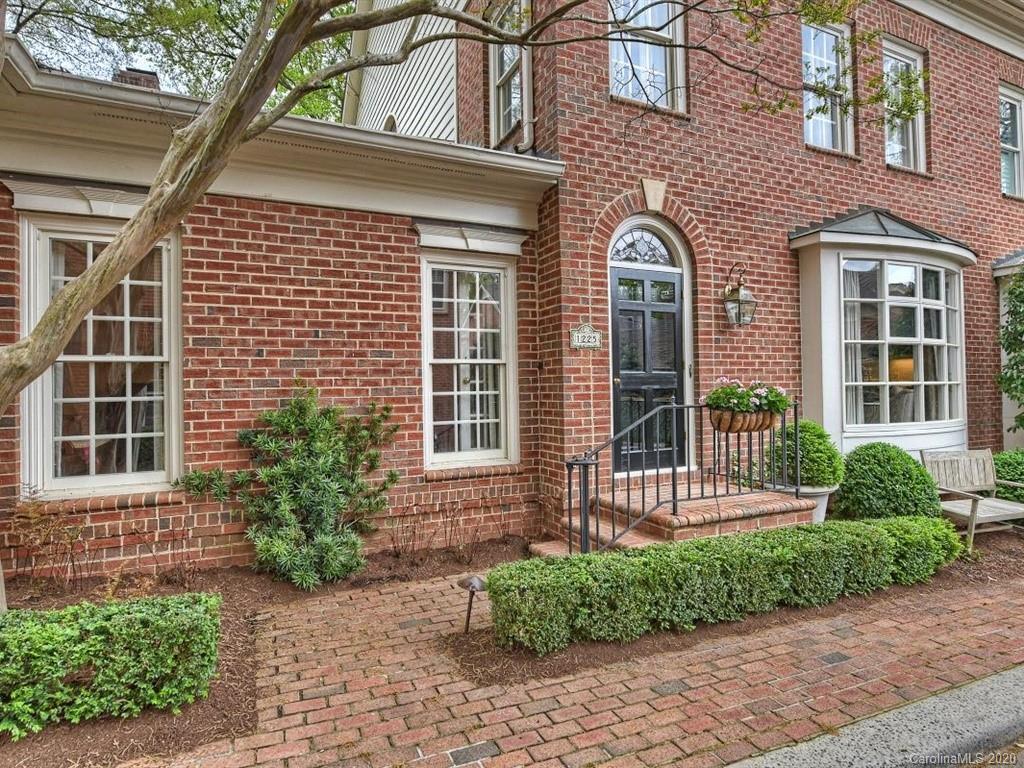 1225 Wareham Ct., Charlotte, NC 28207