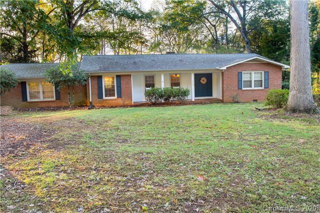1028 Autumn Ln., New London, NC 28127