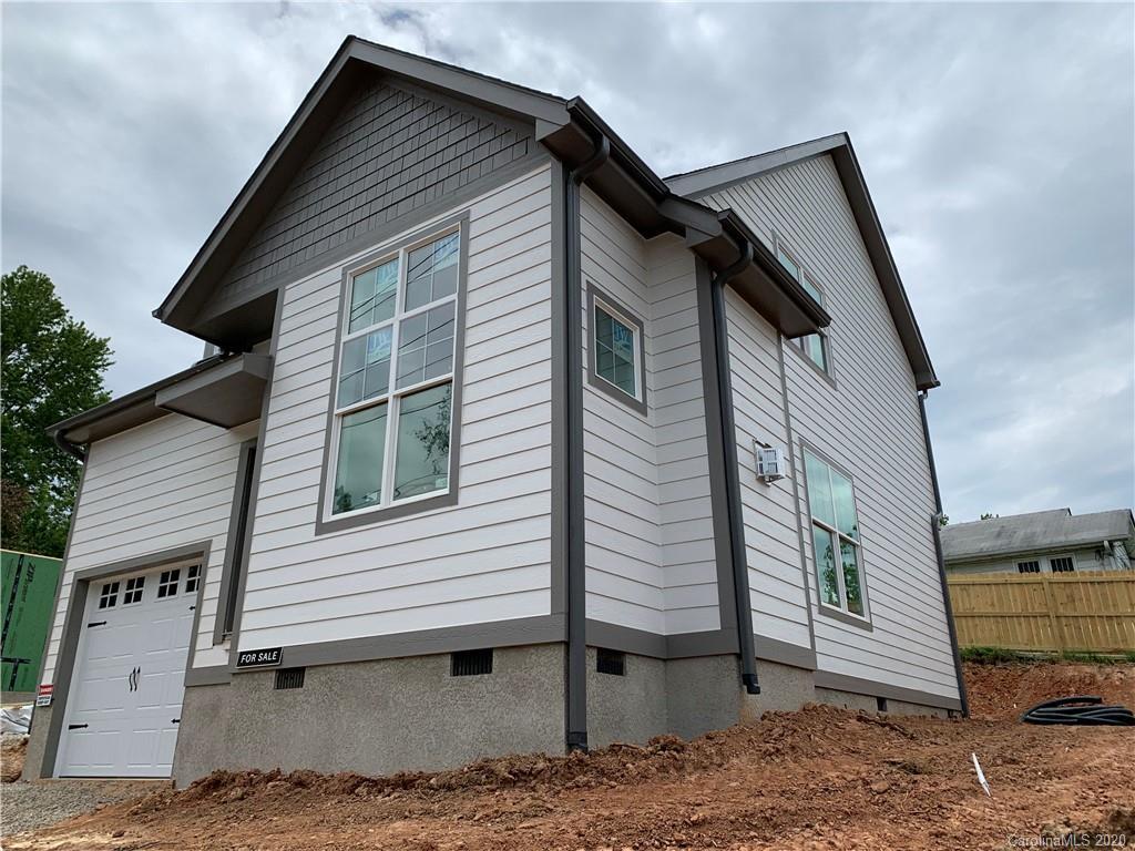 32 East St., Arden, NC 28803