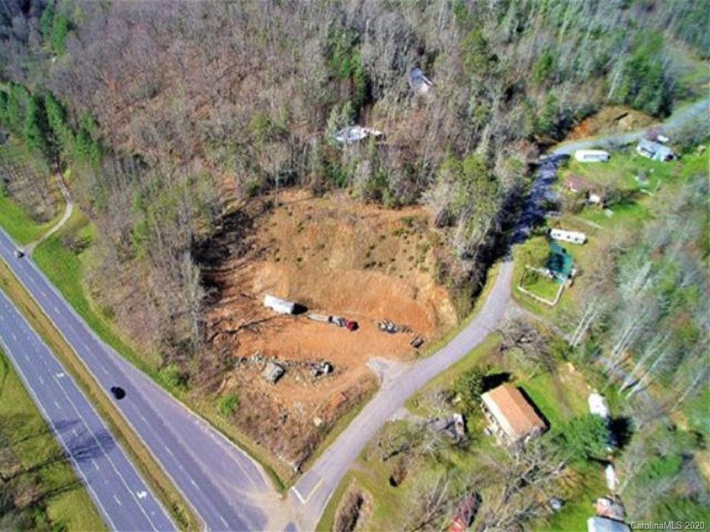 15 Mayflower Ln., Sylva, NC 28779