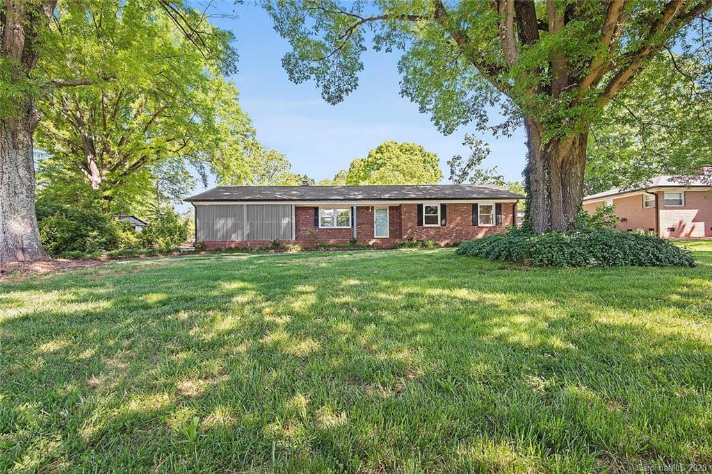 402 Mt Holly Huntersville Rd., Huntersville, NC 28078