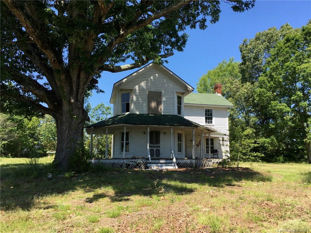 1076 Deal Rd., Mooresville, NC 28115