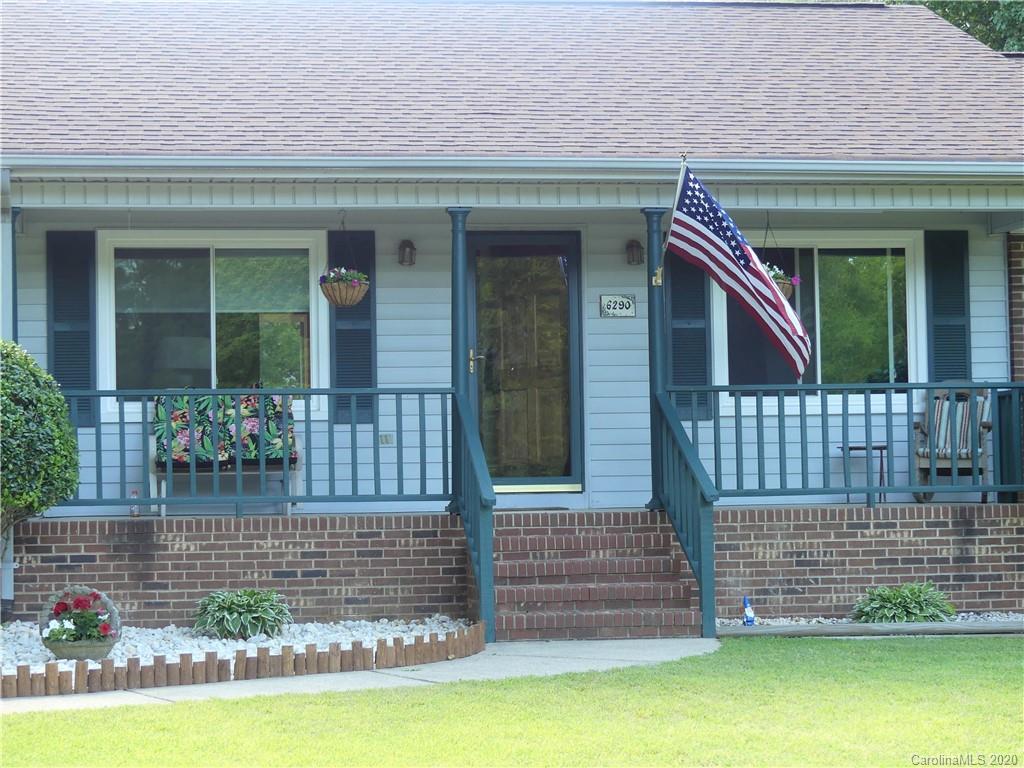 6290 Spring Court Ln., Harrisburg, NC 28075