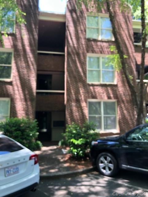 2220 Roswell Ave., Charlotte, NC 28207