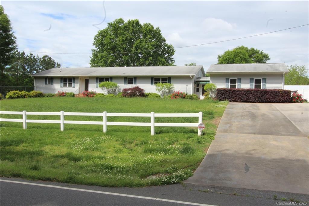 878 Haywood Rd., Mount Gilead, NC 27306