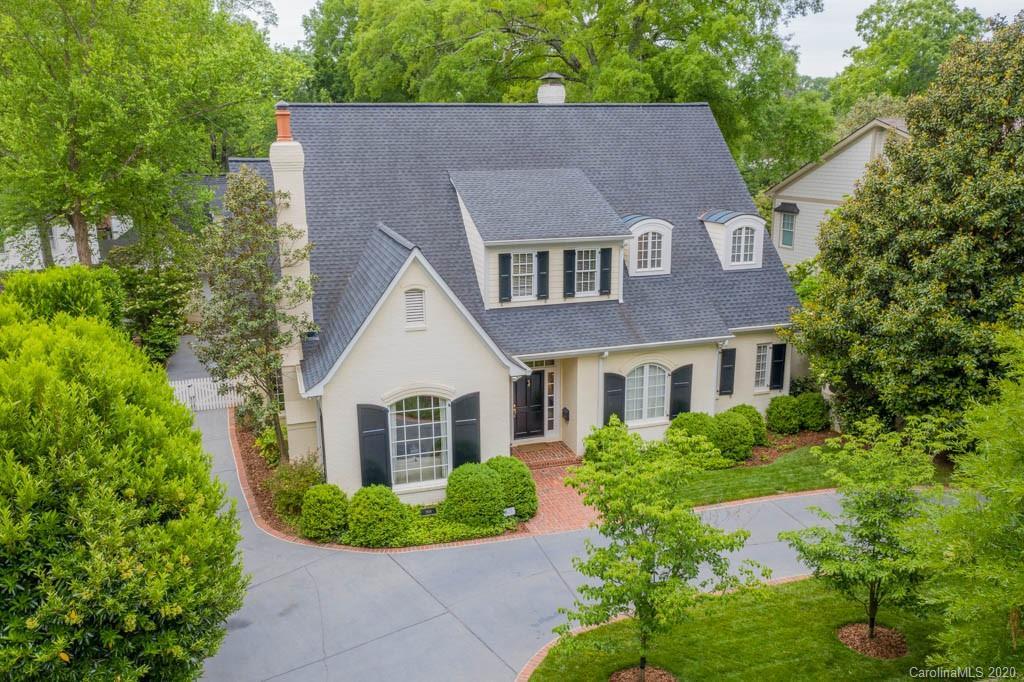 2616 Briarcliff Pl., Charlotte, NC 28207