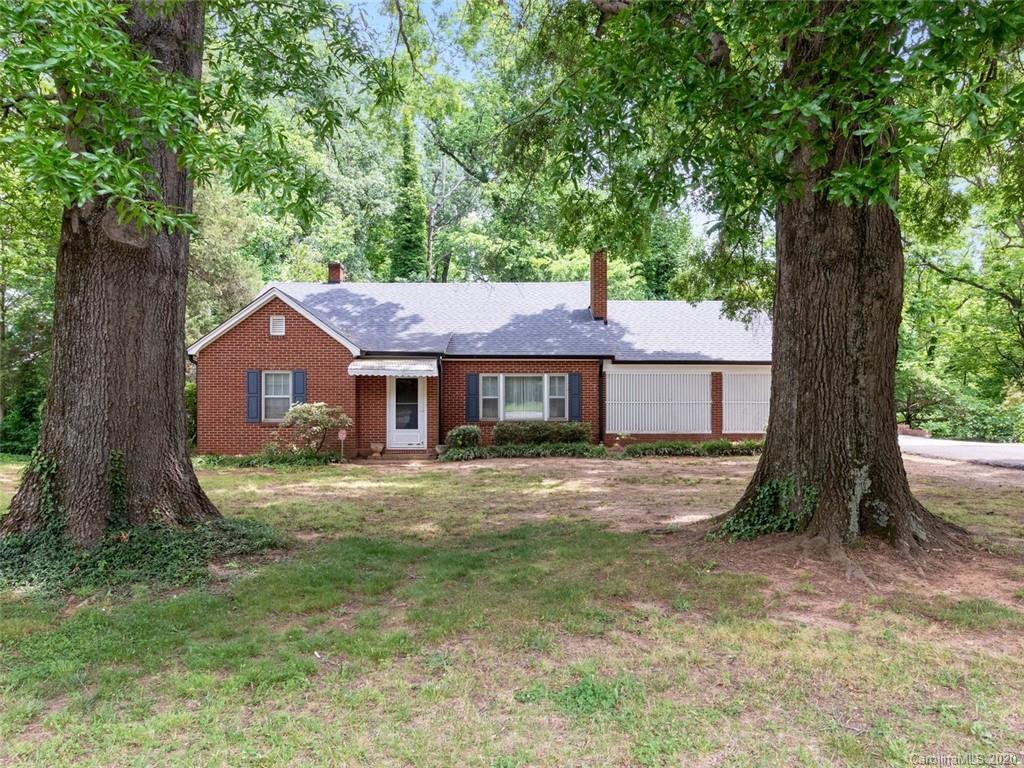 1713 Mecklenburg Hwy., Mooresville, NC 28115