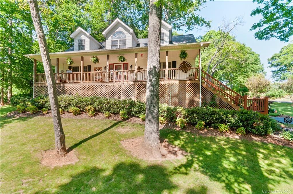 95 Holly Ridge Rd., Waynesville, NC 28786