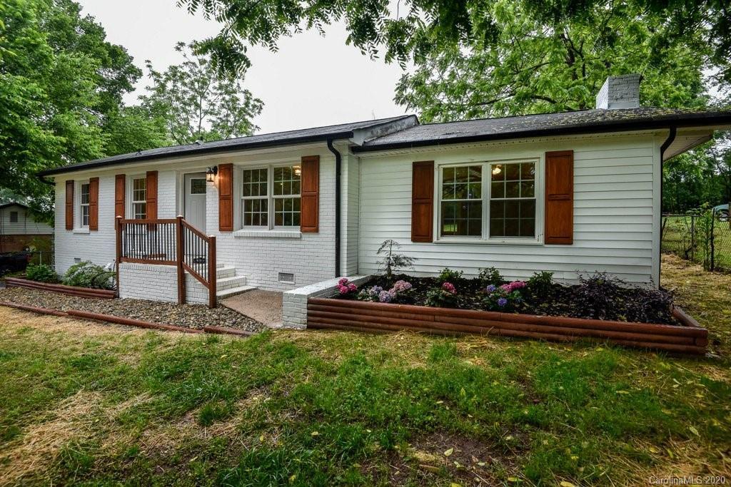 3601 Chapelwood Dr., Gastonia, NC 28052