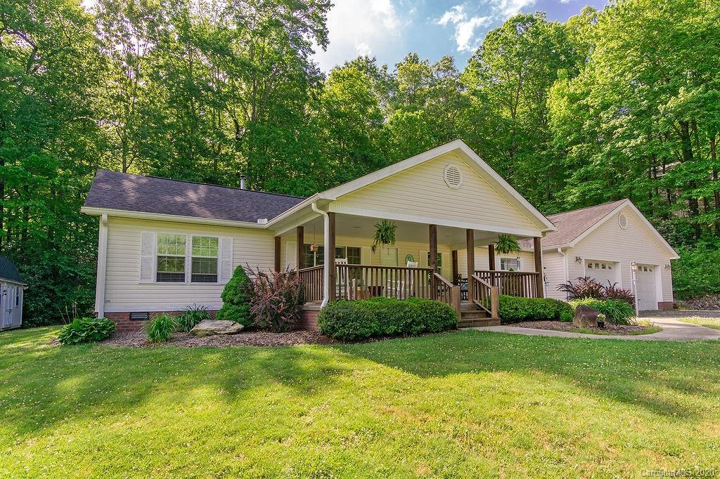 367 Lynch Cove Rd., Black Mountain, NC 28711