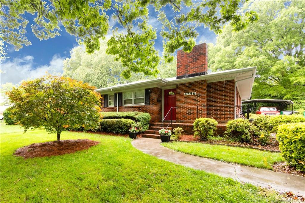 4556 Rockford Ct., Charlotte, NC 28209