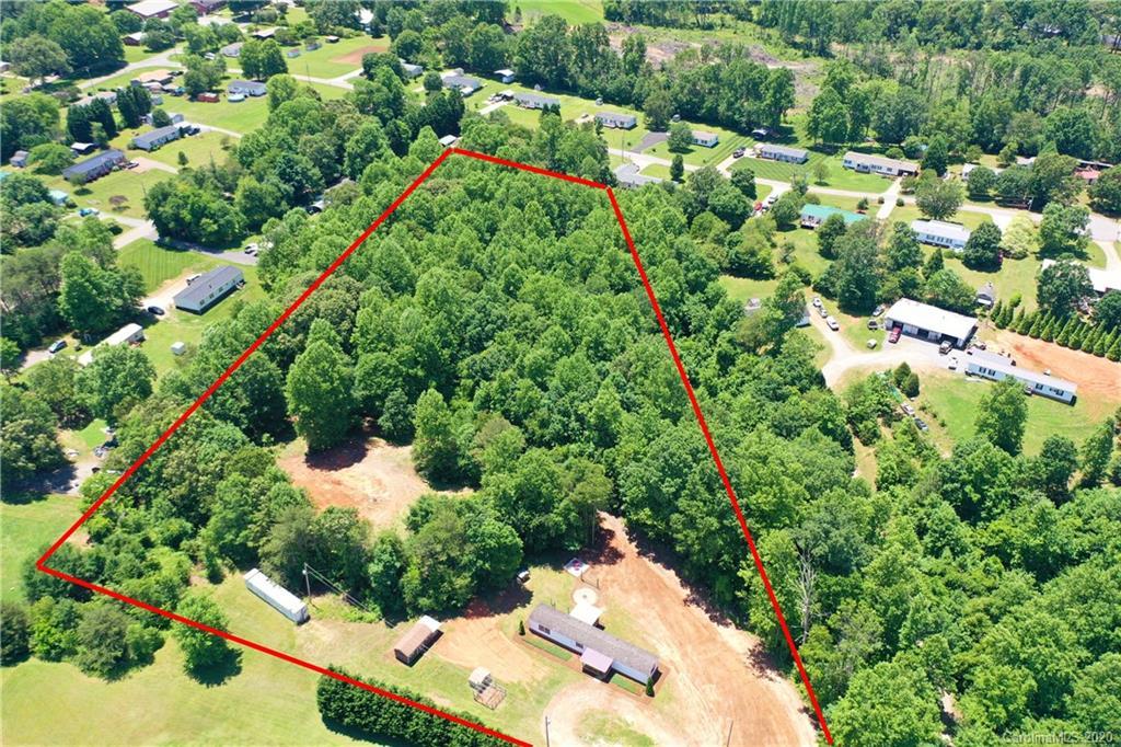 167 Happy Ln., Statesville, NC 28677