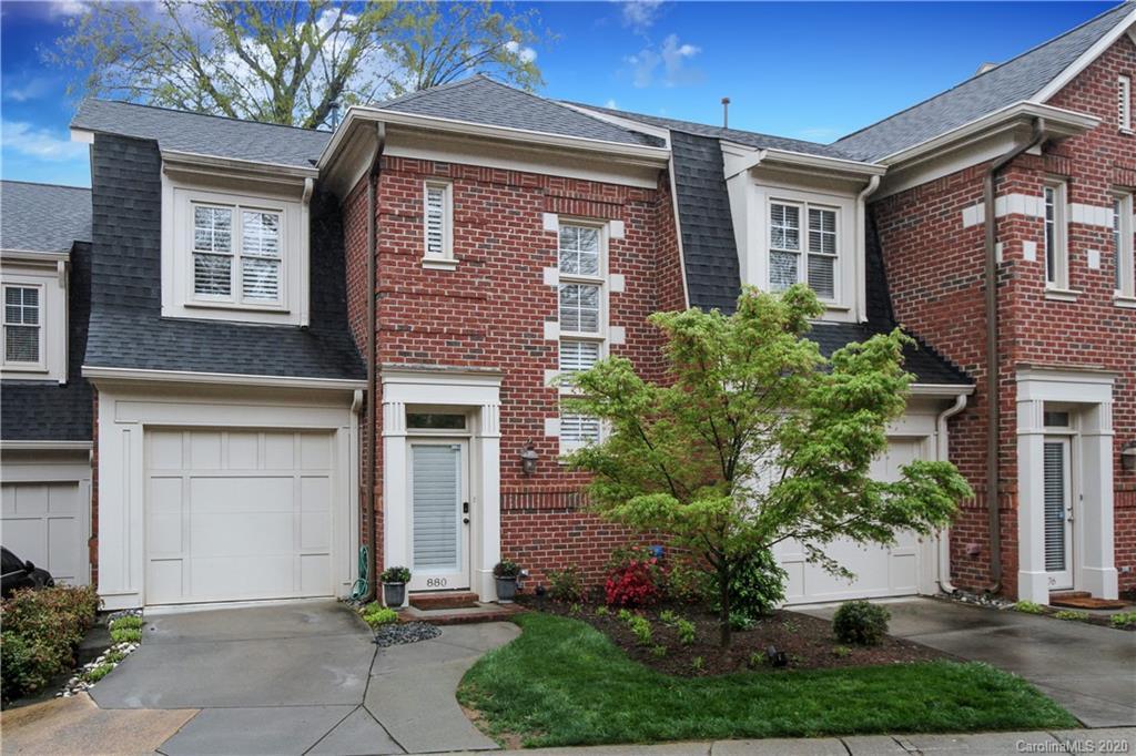880 Park Slope Dr., Charlotte, NC 28209