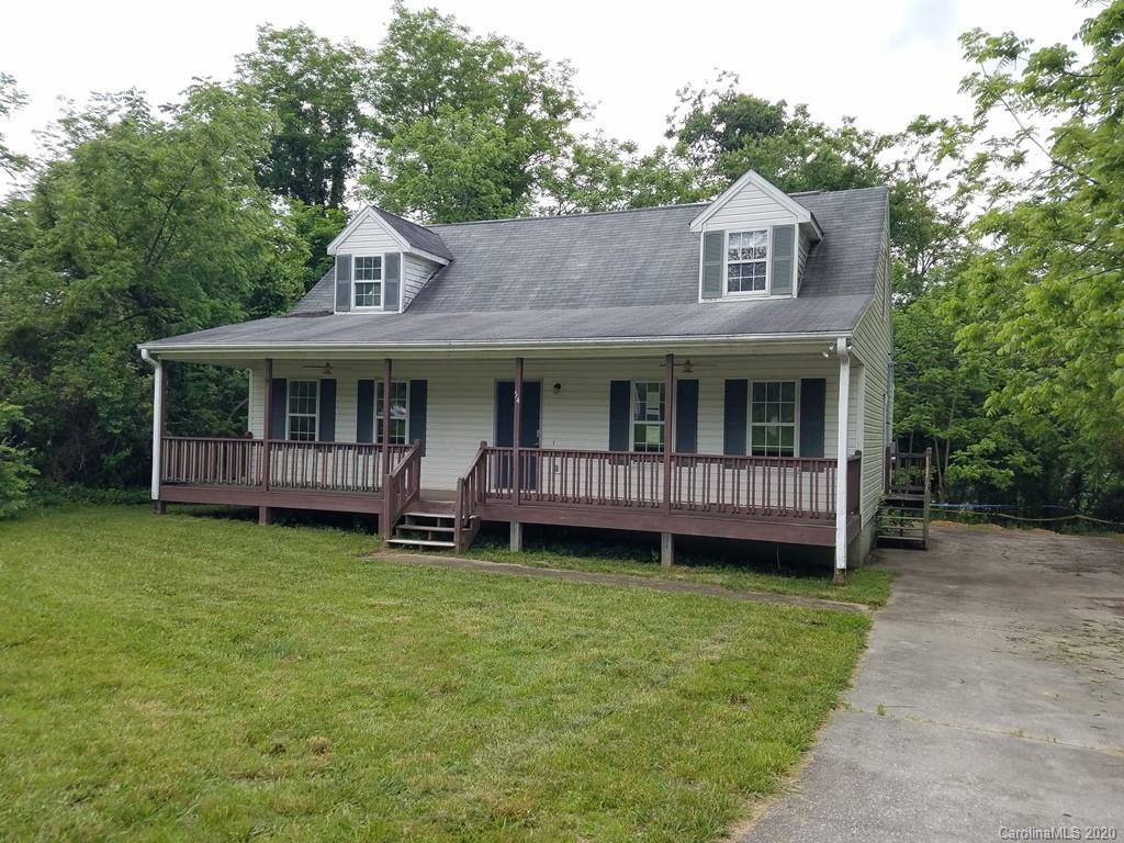 54 Sycamore Cir., Hendersonville, NC 28791