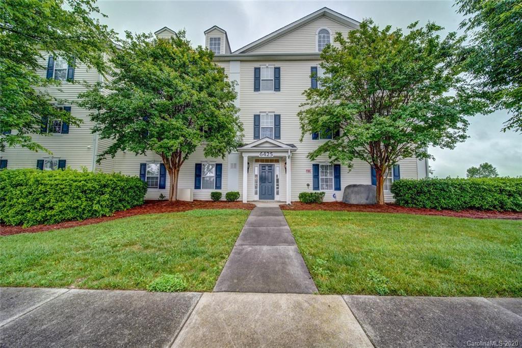 6415 Town Hall Pl., Harrisburg, NC 28075