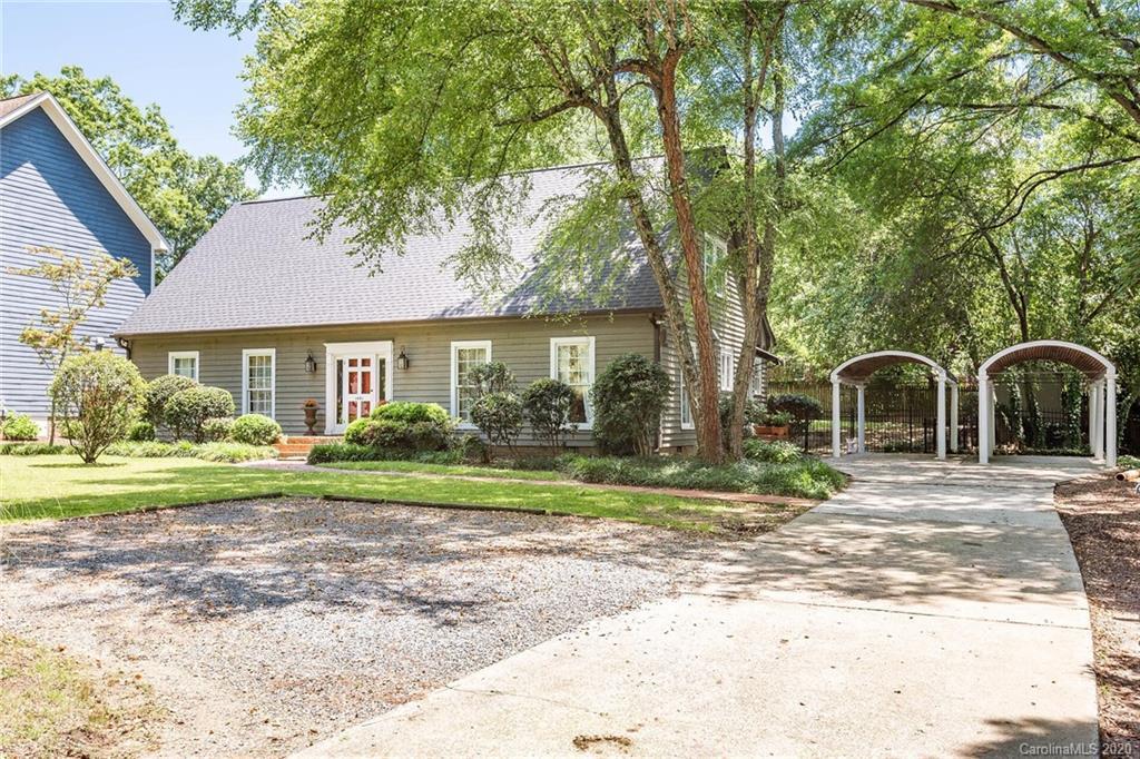 1441 Runnymede Ln., Charlotte, NC 28211