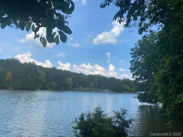 3602 Dockside Ln., Sherrills Ford, NC 28673