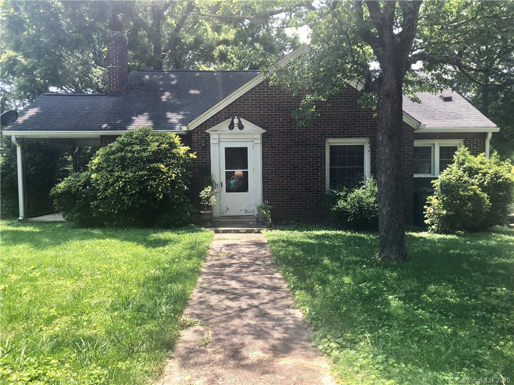 329 N Oak St., Statesville, NC 28677