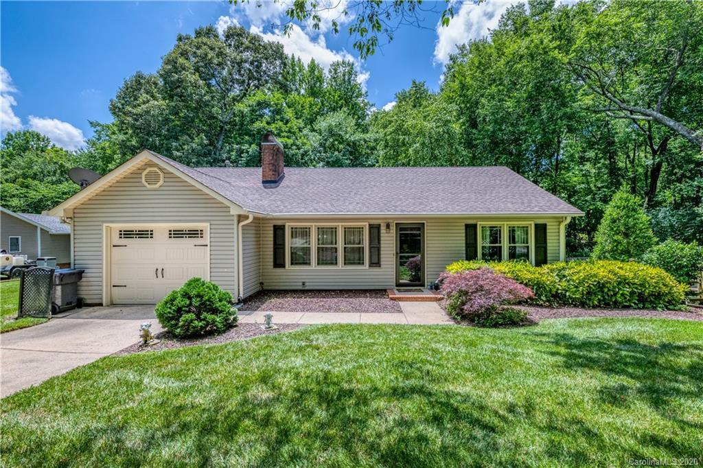 106 Schuyler Dr., Huntersville, NC 28078