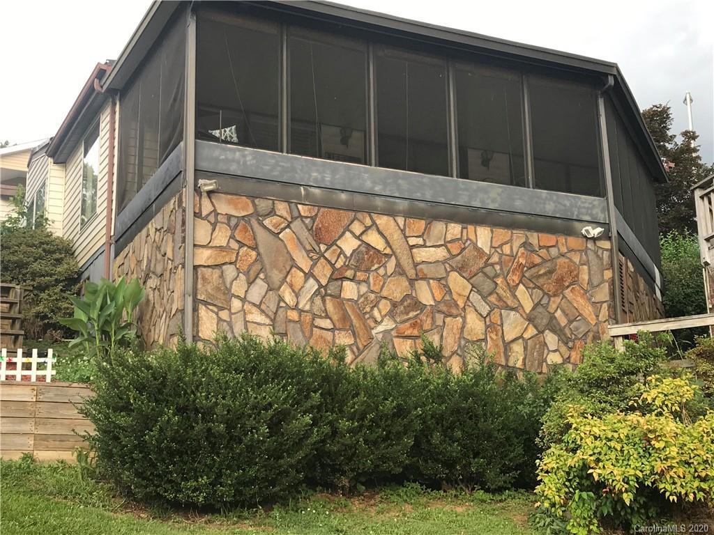 131 Dogwood Cir., New London, NC 28127