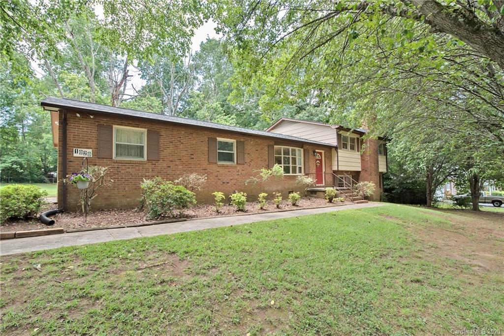 1020 Hickory Grove Ln., China Grove, NC 28023