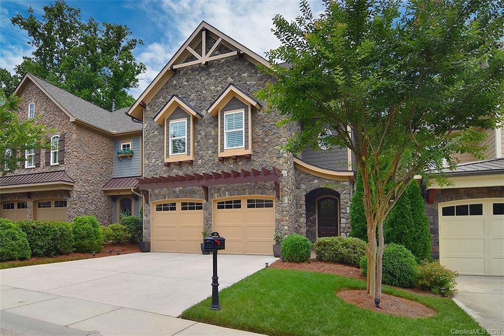220 Charndon Village Ct., Charlotte, NC 28211