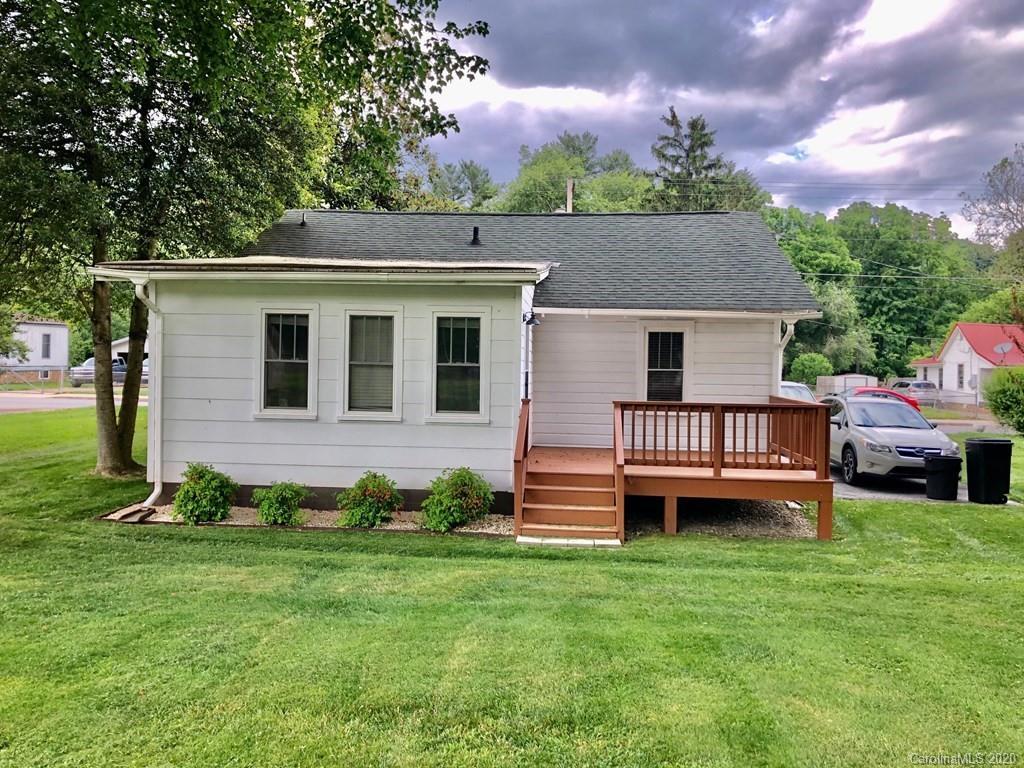 135 Killian St., Waynesville, NC 28786