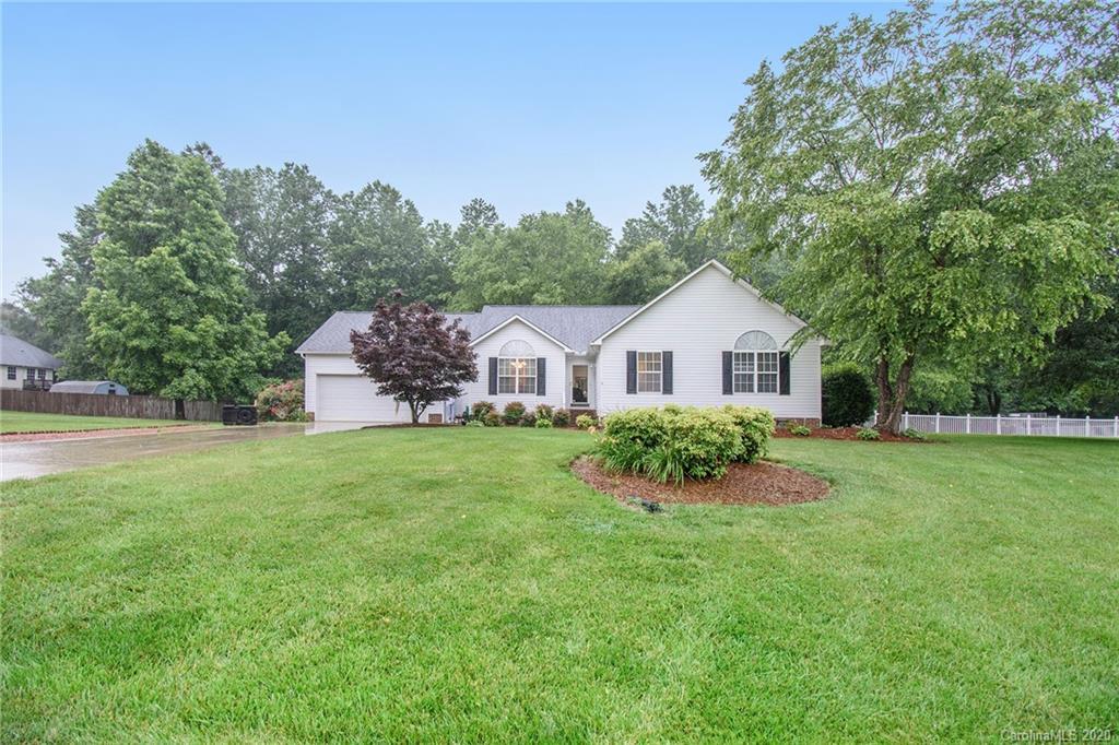 165 Cloverdale Dr., Salisbury, NC 28146