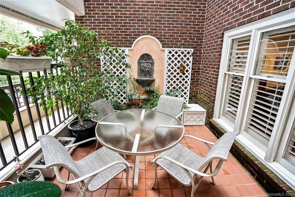 325 Queens Rd. #10, Charlotte, NC 28204