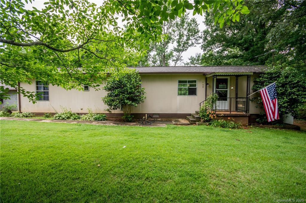 135 Tangle Ln., Statesville, NC 28677