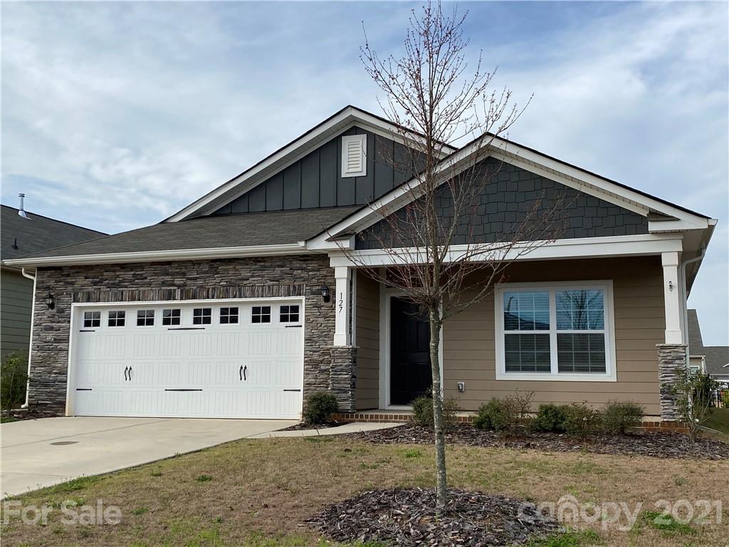 127 Willow Valley Dr., Mooresville, NC 28115