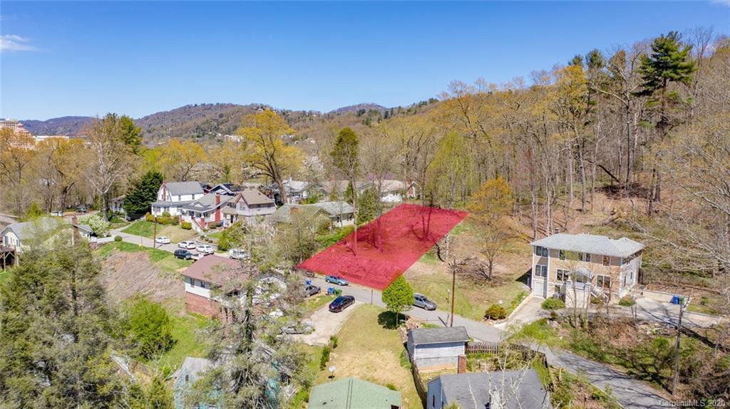 99999 White Fawn Dr. #23, Asheville, NC 28801