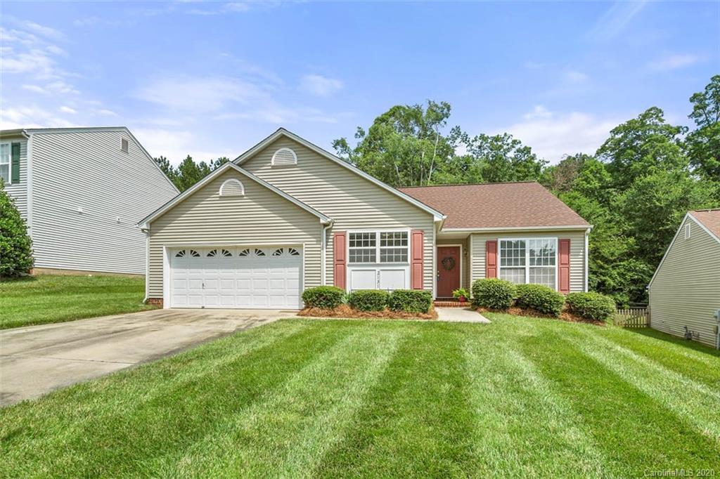 2131 Mallard Green Pl., Charlotte, NC 28262