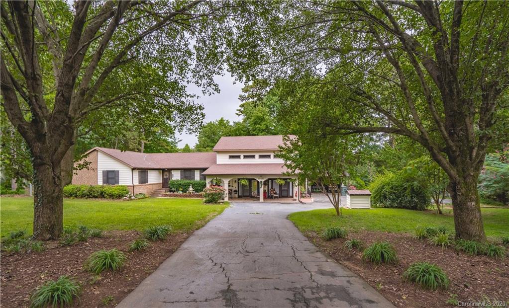 11901 Everett Keith Rd., Huntersville, NC 28078